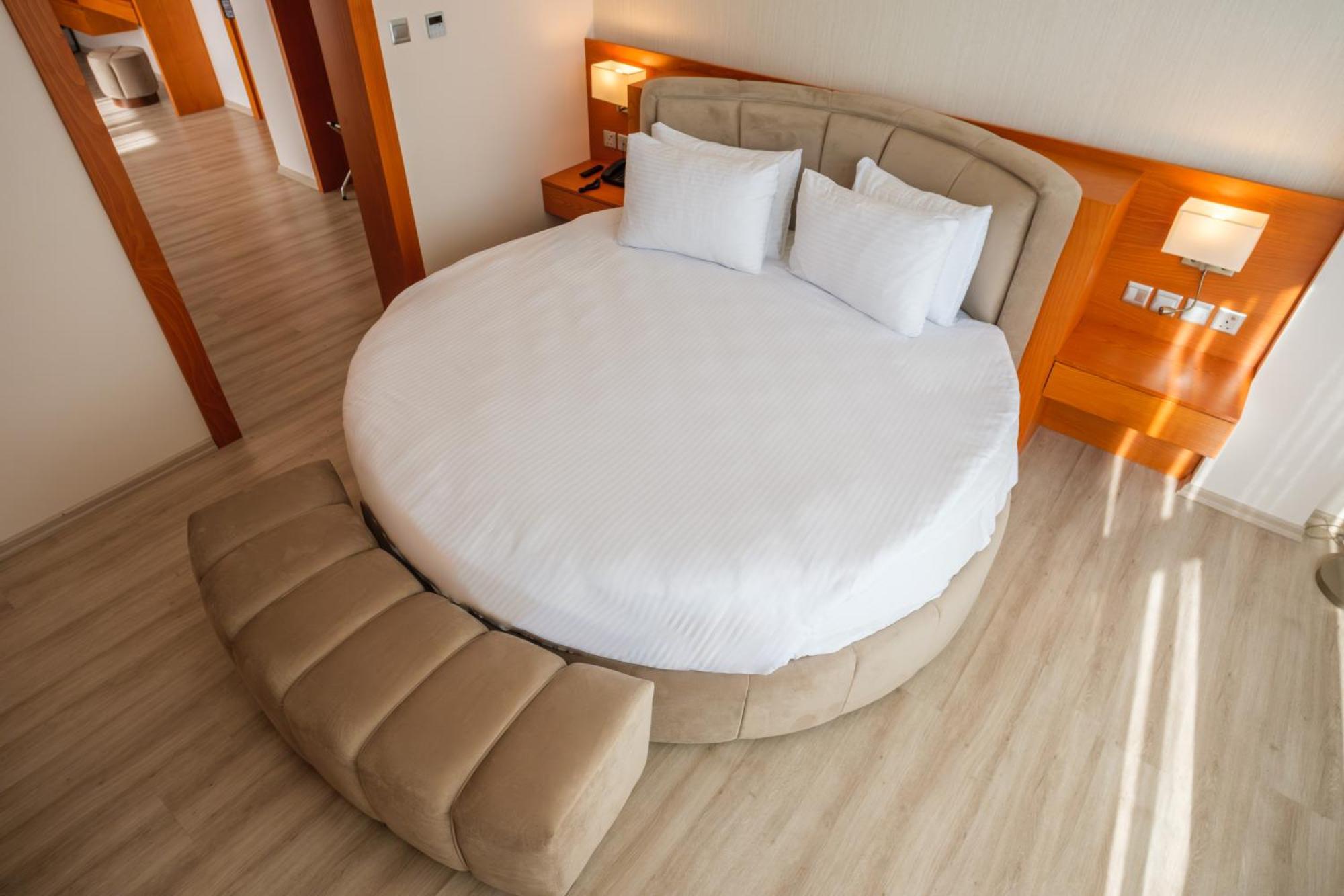Caddem Inn Hotel Фамагуста Экстерьер фото