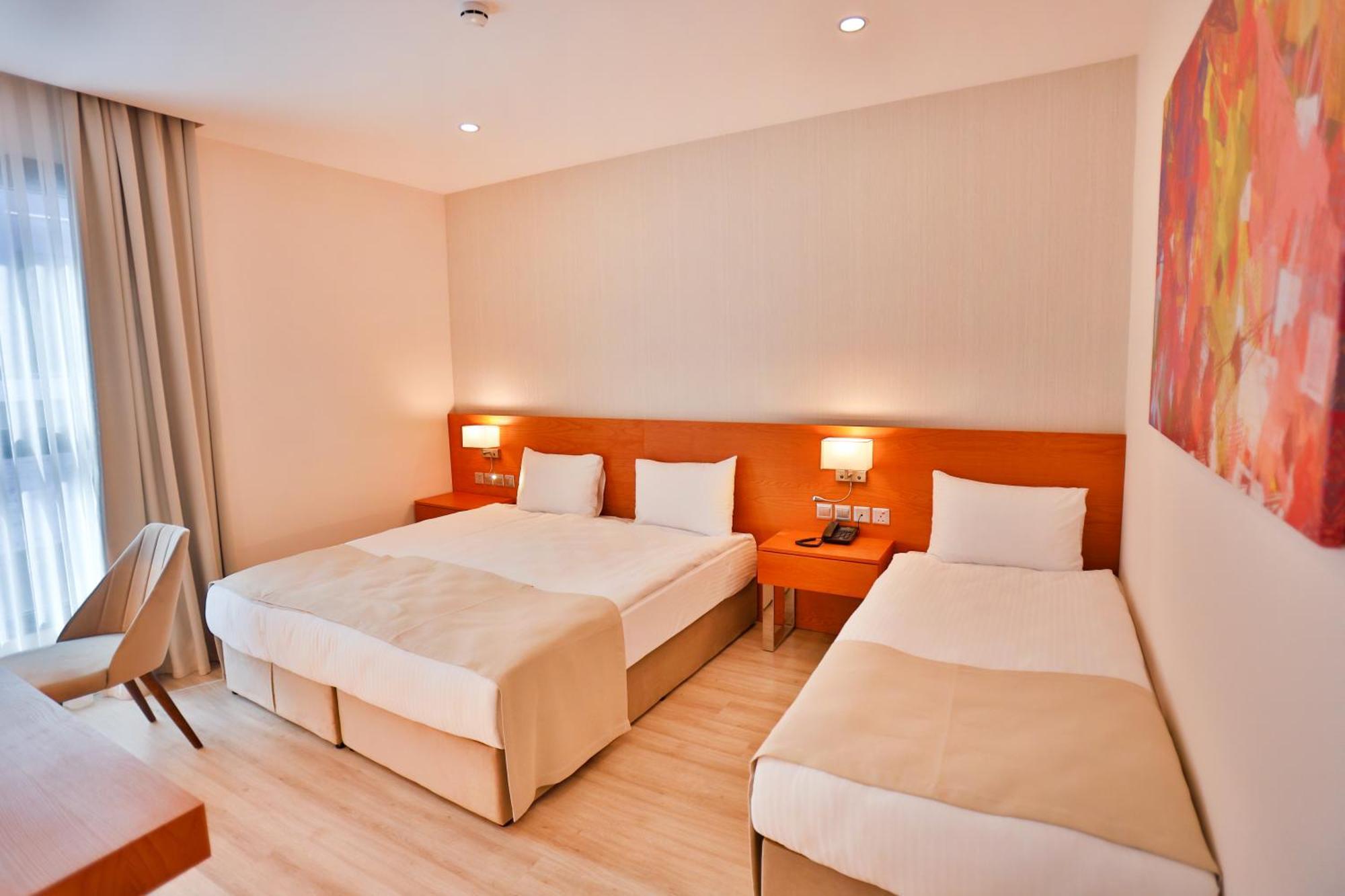 Caddem Inn Hotel Фамагуста Экстерьер фото